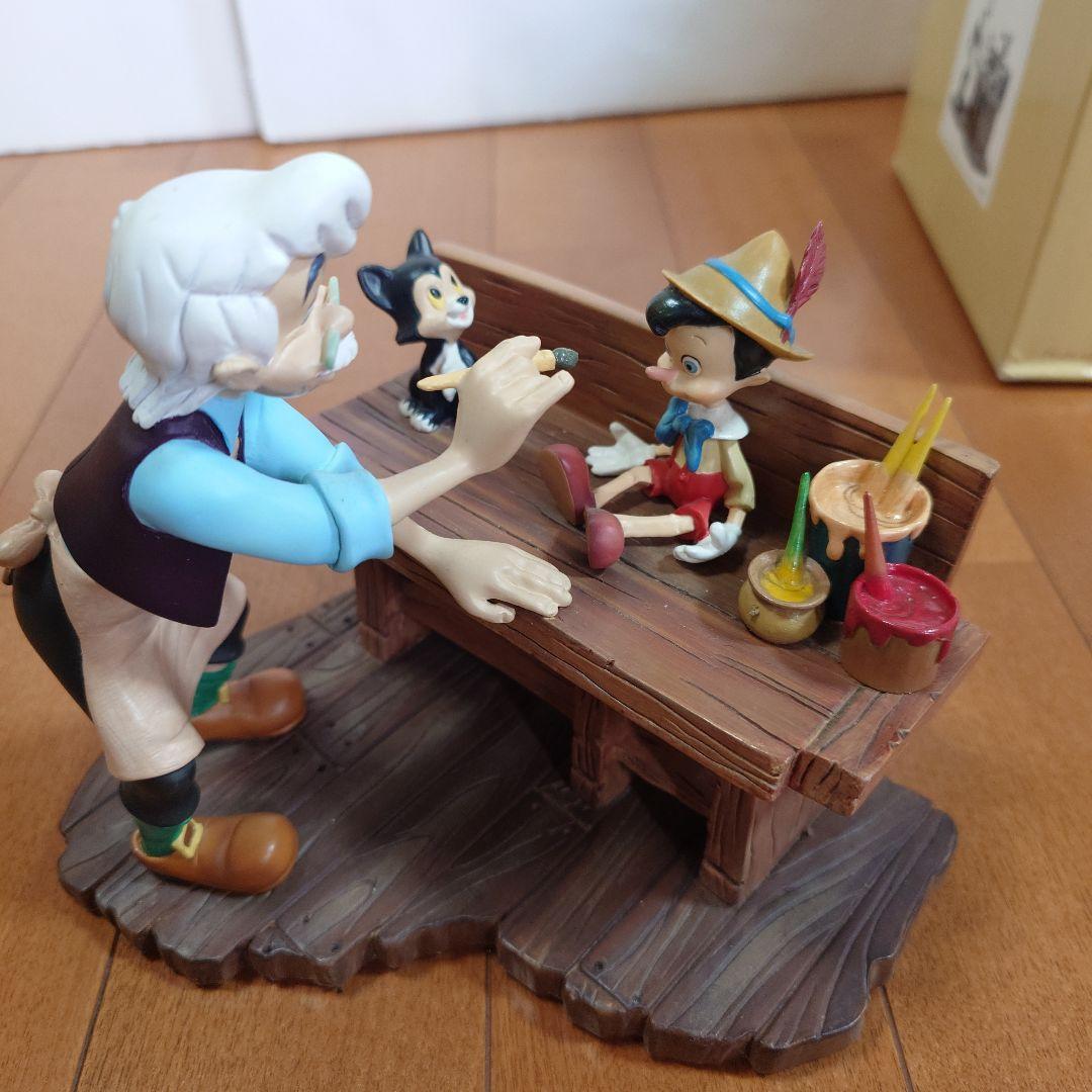 ディズニー ピノキオ フィギュア 箱付き