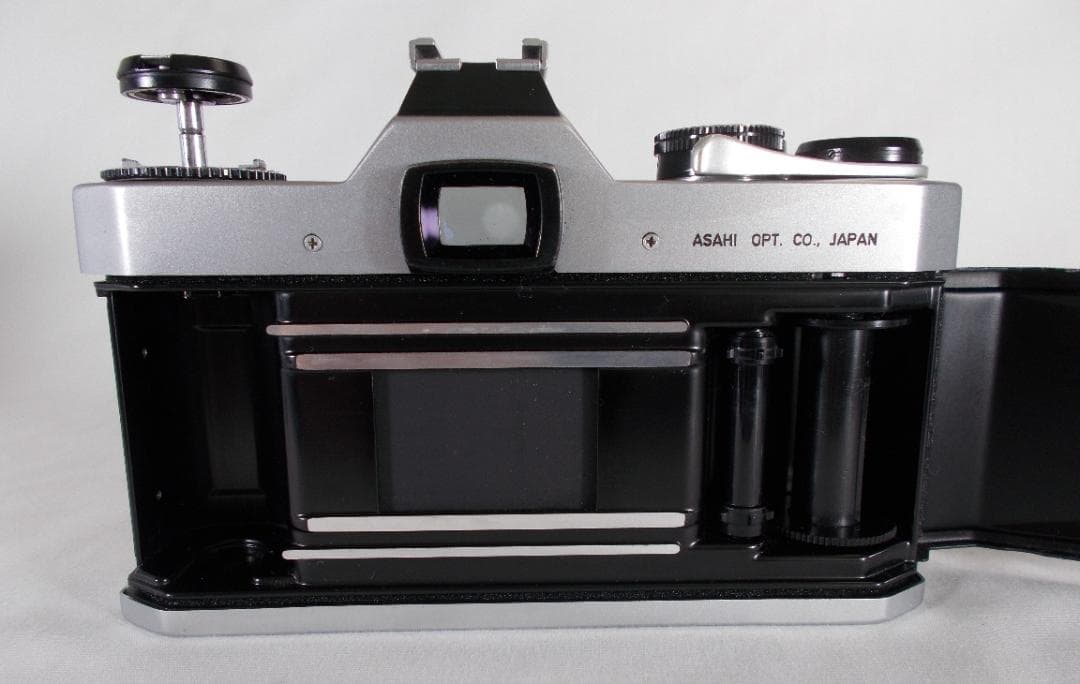 フィルムカメラ 整備済 Pentax SPII + レンズ f1.8 P210