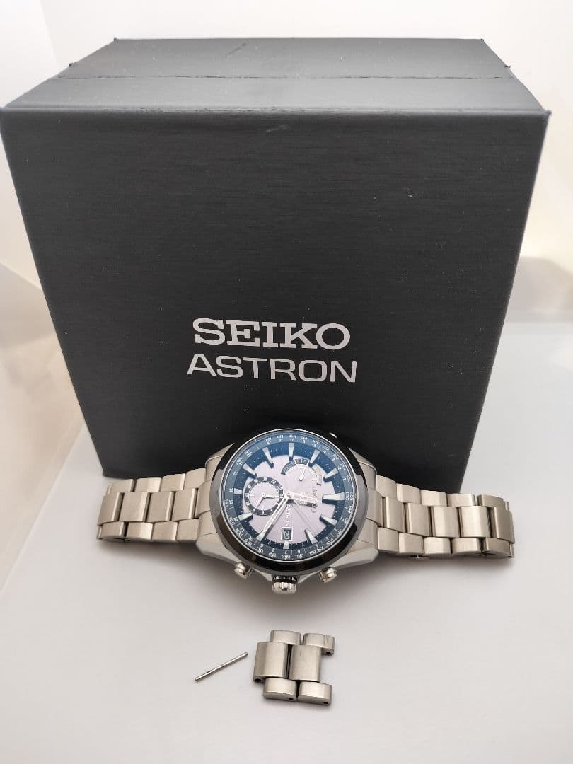 セイコー　アストロン　GPS ソーラー　7x52-0AA0 チタニウム