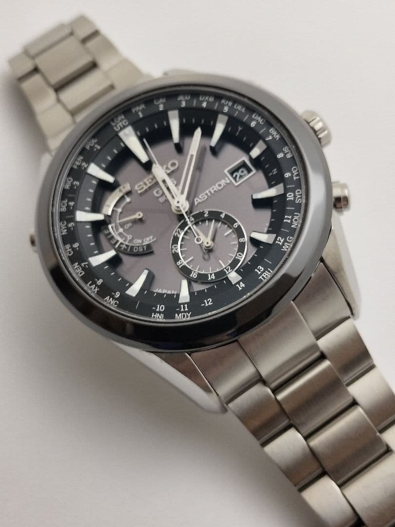 セイコー　アストロン　GPS ソーラー　7x52-0AA0 チタニウム