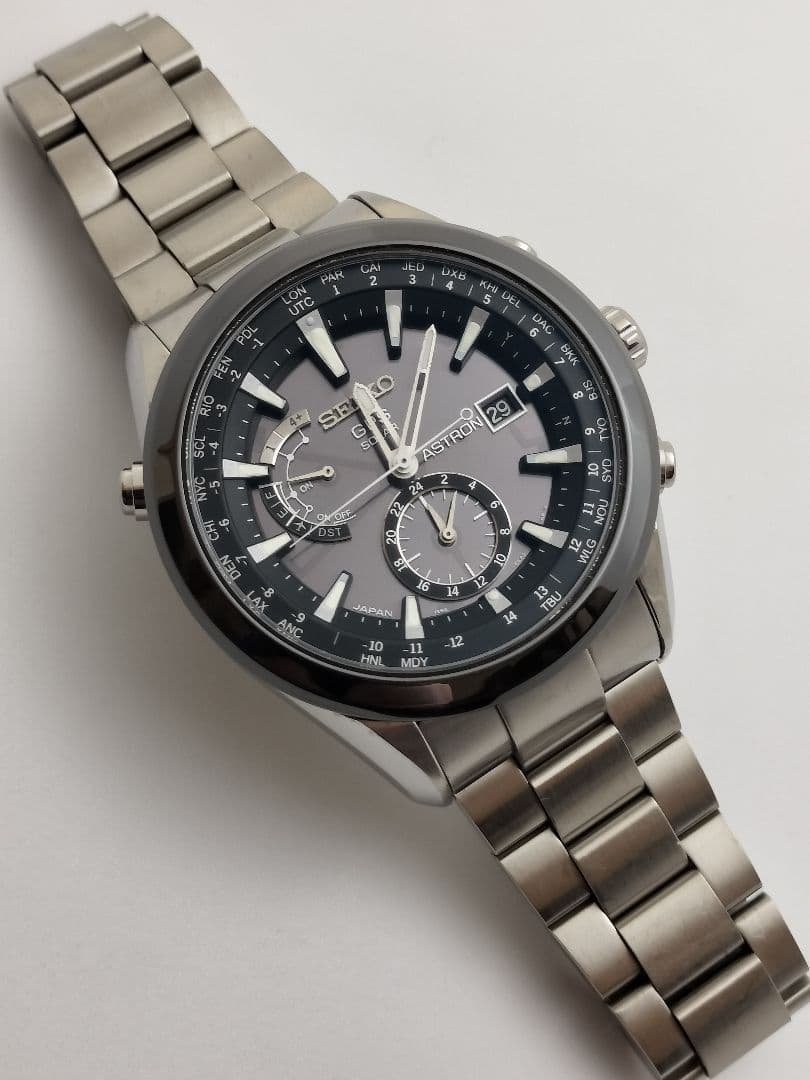 セイコー　アストロン　GPS ソーラー　7x52-0AA0 チタニウム