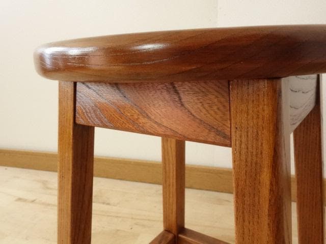 北海道手作り家具　ケヤキ（欅）材　スツールC　座面一枚板