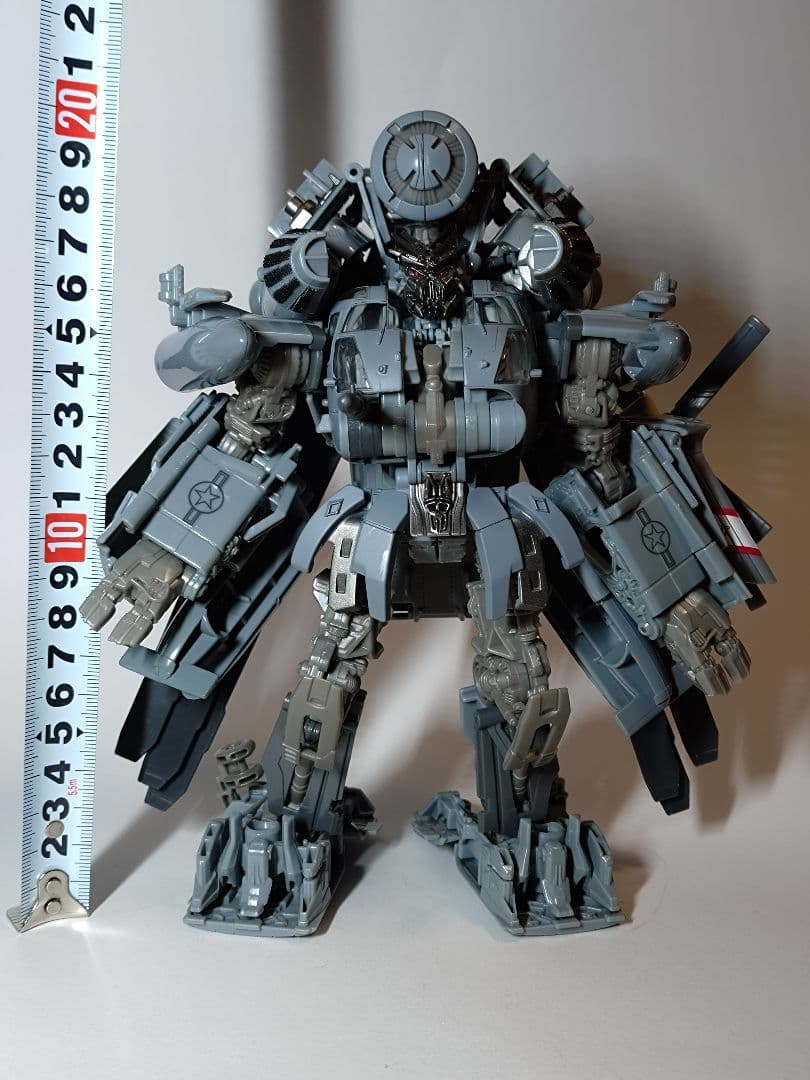 SS-08 ブラックアウト　トランスフォーマー　スタジオシリーズ