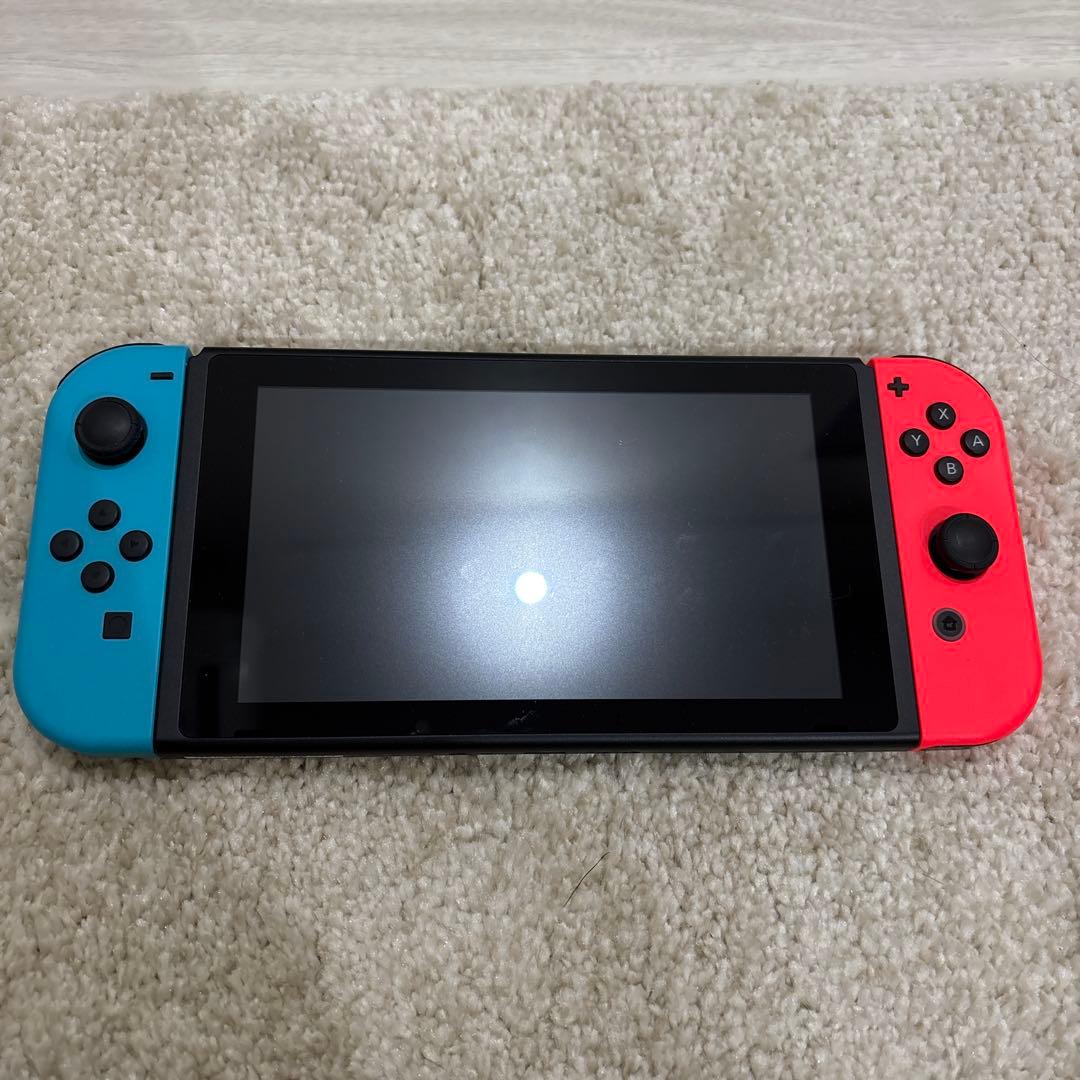 【美品】Nintendo Switch 本体　HDMIケーブルなし