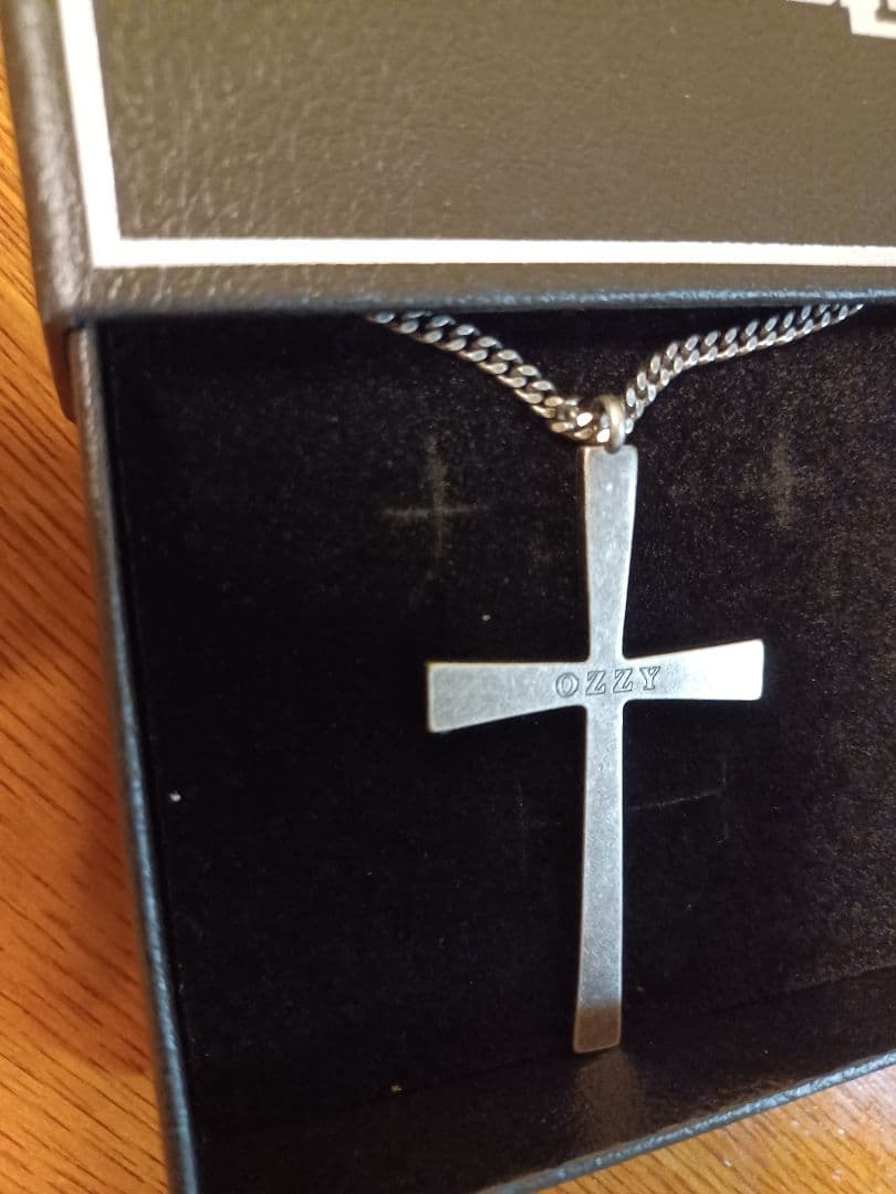 Ozzy Osbourne 十字架ネックレス オジーオズボーンアクセサリー - メルカリ