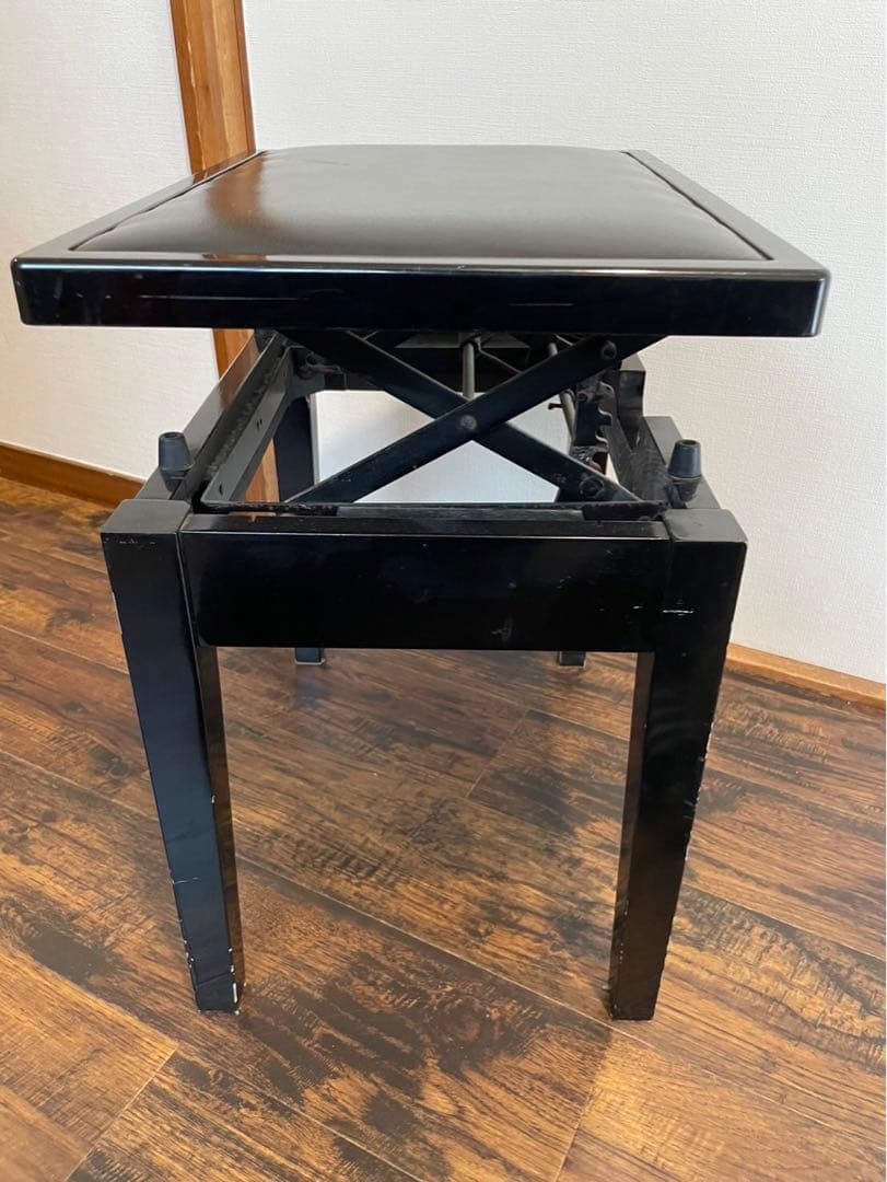 ITO 　トムソン椅子　 ピアノ椅子　イトー　背もたれなし