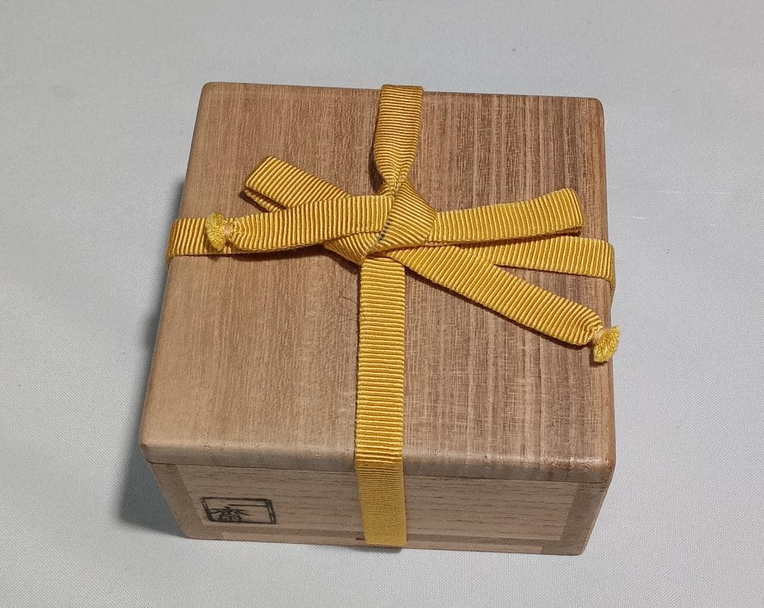 茶道具　蒔絵師　西條一斎作　黒漆塗蝸牛蒔絵錫縁香合　　尋牛斎花押入　美品！！