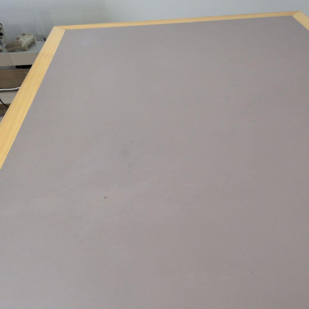 Magnus＆Olsen マグナスオルセン　リノリウムテーブル