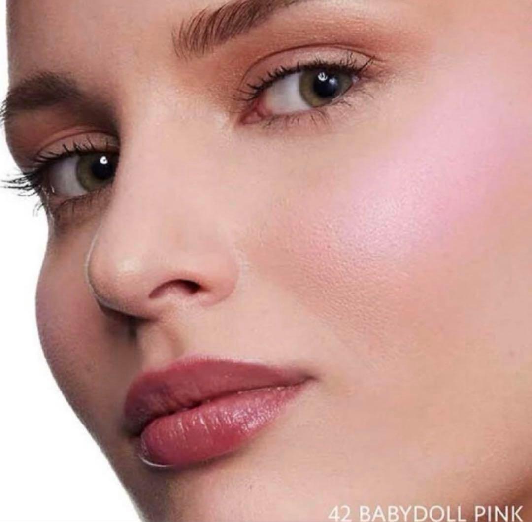 YSL メイクミーブラッシュ パウダー　42 ベビードール ピンク