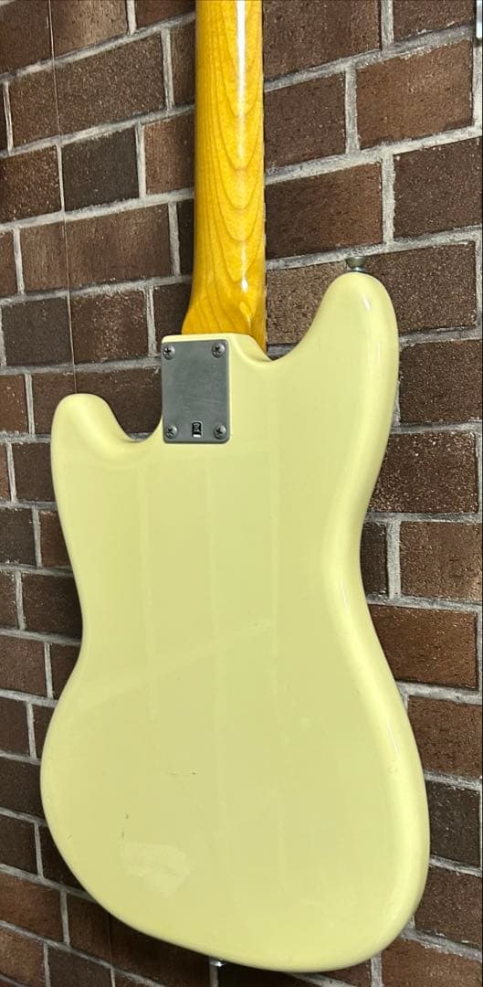 hibiki様 スクワイヤーFSR Vibe Mustangスキャロップ加工