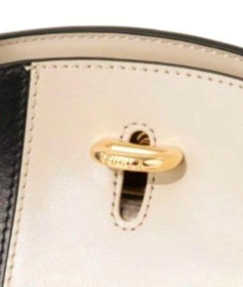 【新品(未開封)・希少品】FURLA　フルラ　ハンドバッグ　GENESI　レザー