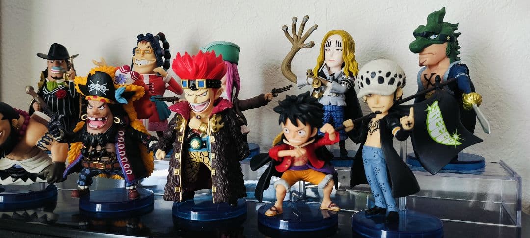 ワンピース　ワールドコレクタブルフィギュア10体　最悪の世代　ルフィ　キッド