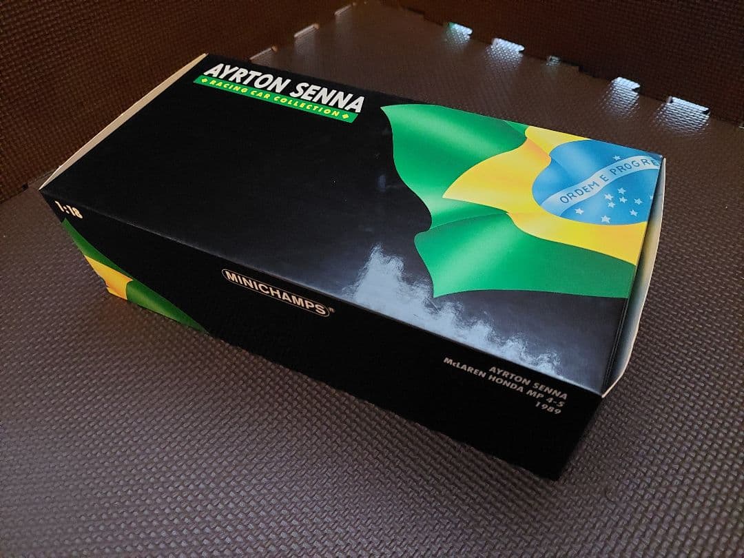 1/18 マクラーレン・ホンダ MP4/5 A.セナ 1989 マルボロ仕様