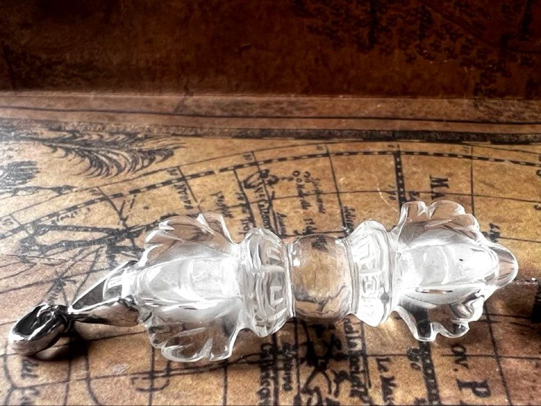 ヒマラヤ水晶五鈷杵（バジュラ）のネックレス ヒマラヤ水晶五鈷杵（バジュラ）のネックレス ヒマラヤ水晶五鈷杵