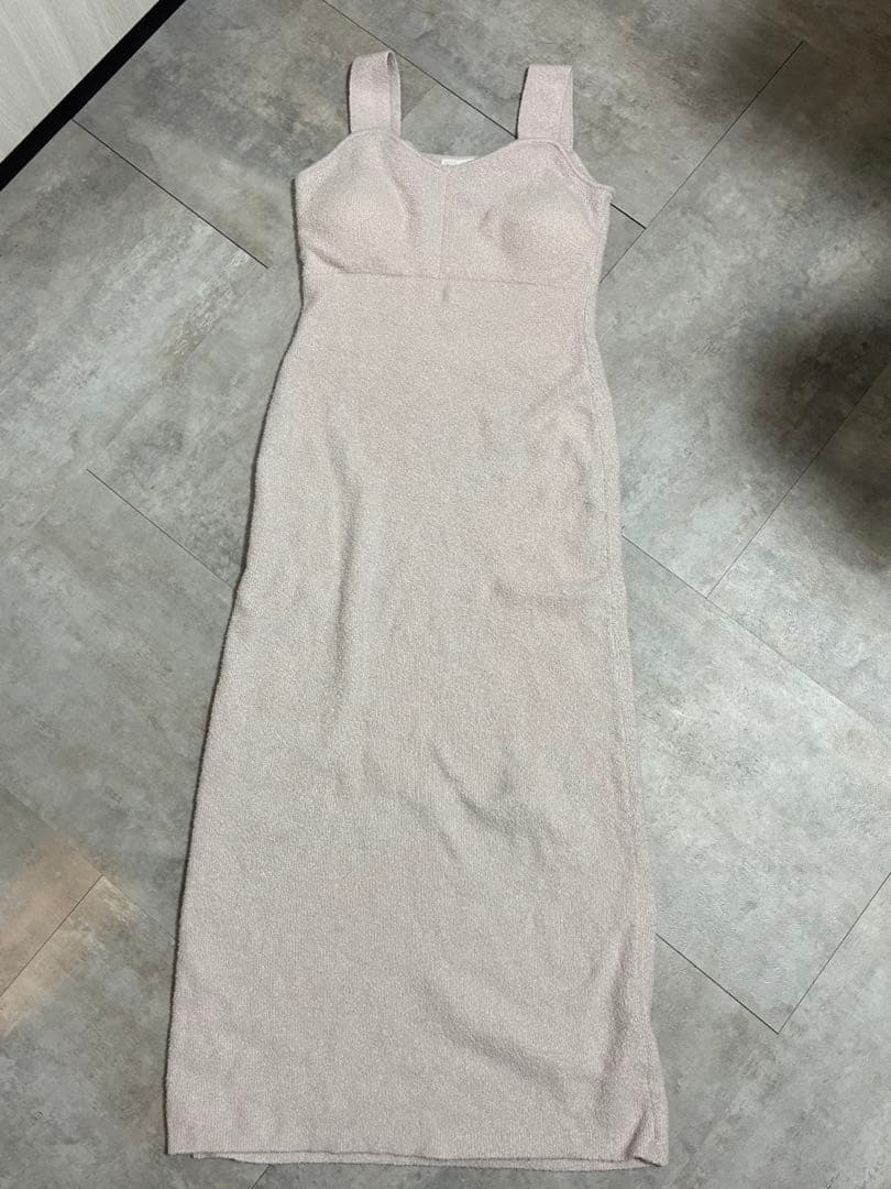 スナイデルホーム　立川オープン限定　ニットカーディガン＆ロングワンピース