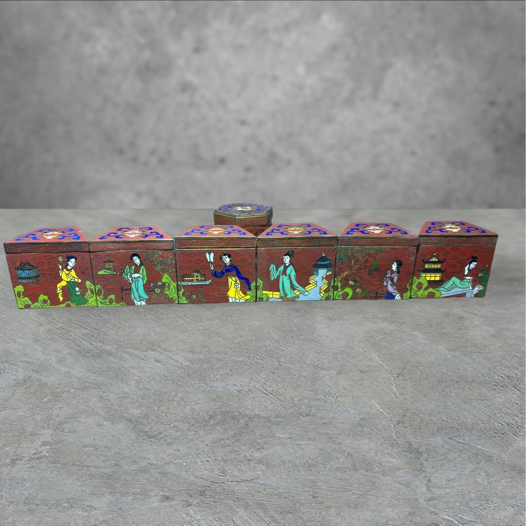 中国美術】七宝焼 絵付 人物画 古美術 骨董品 アンティーク小物入れ 刻印