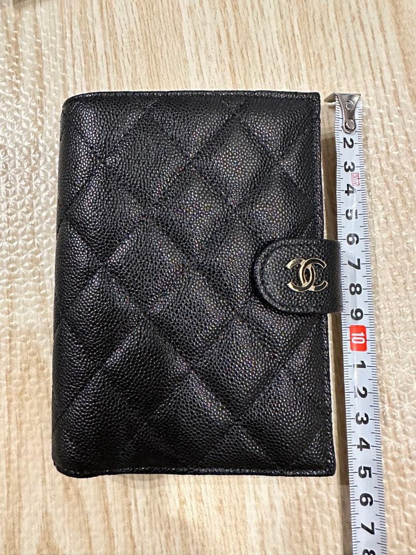 CHANEL 二つ折り財布 ブラック レザー