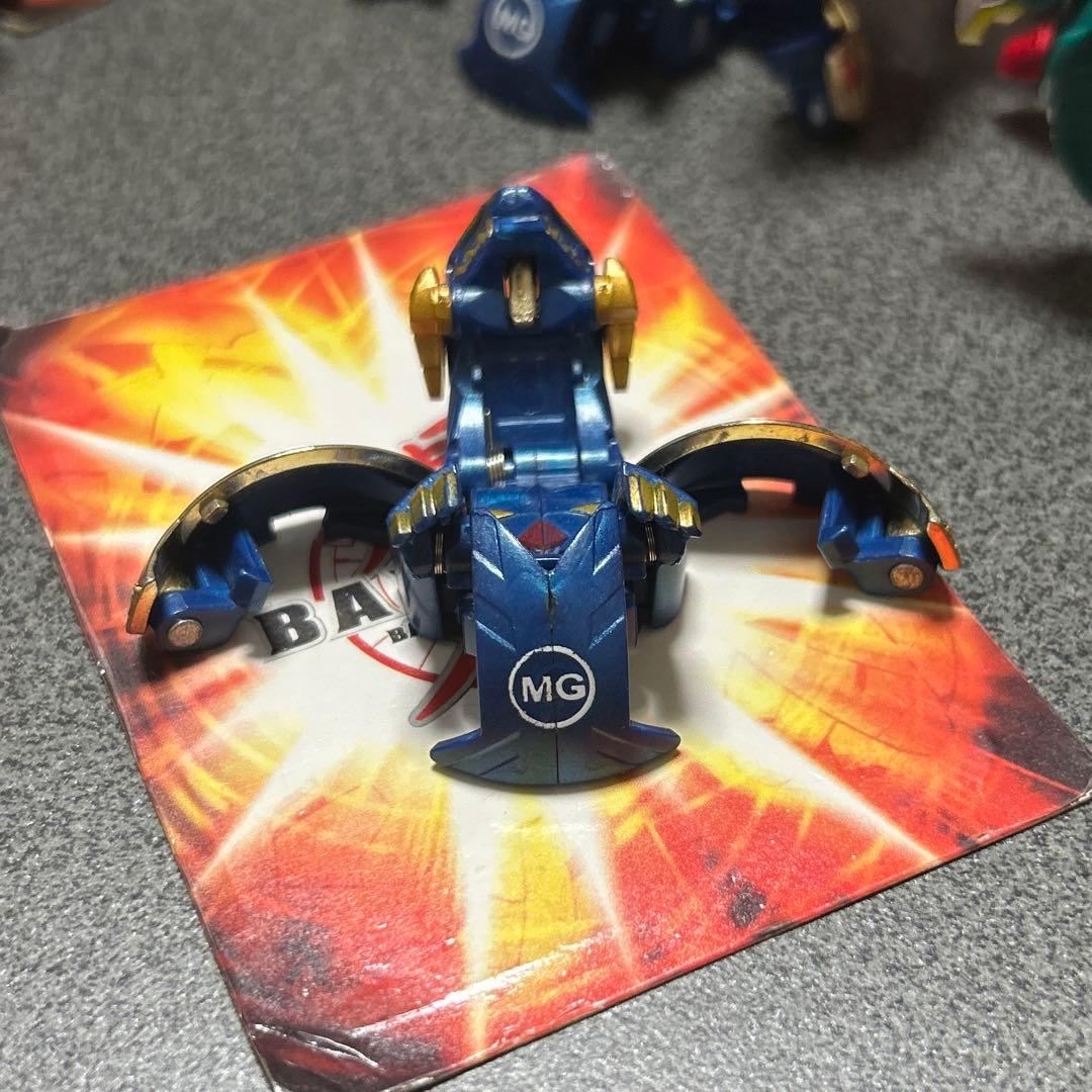 爆丸 ガリュウ 半身 爆丸 コロコロ限定 瞬ガリュウ真紅version 爆丸