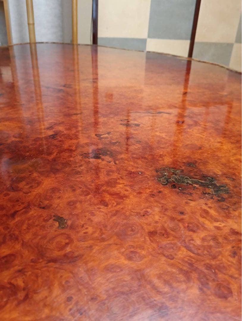 自然形状の赤褐色木製座卓 コブ 瘤 テーブル 和室 旅館 料亭 一点物