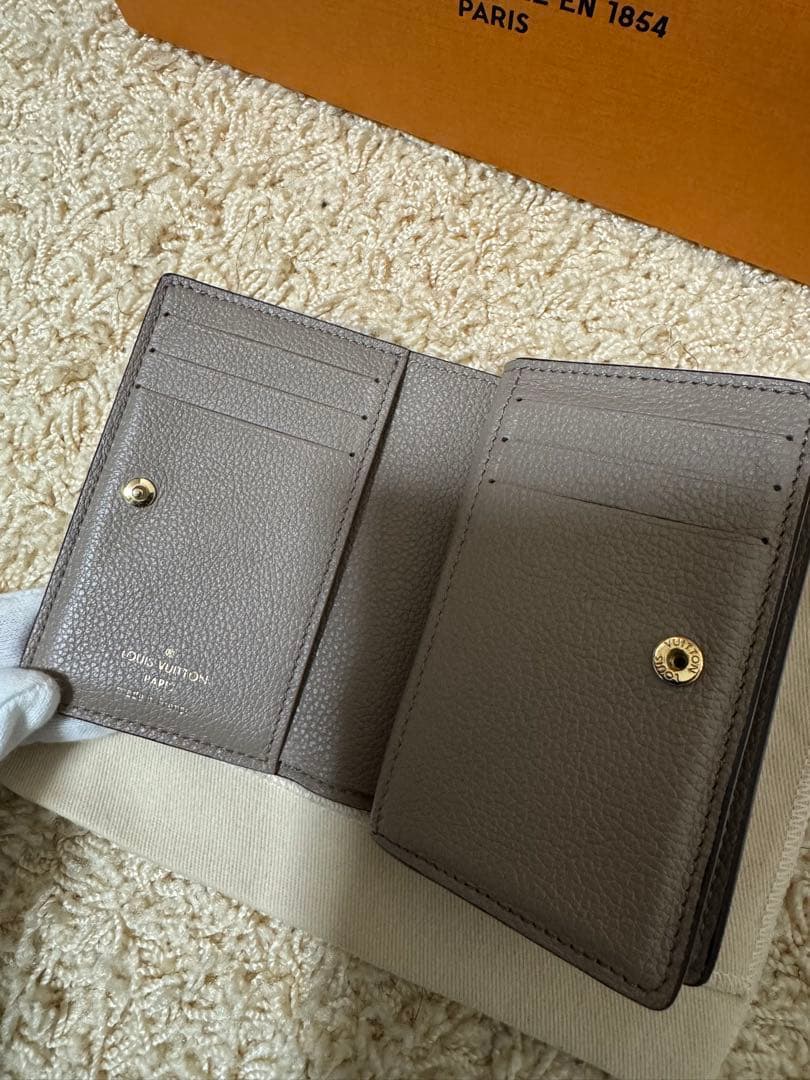 LOUIS VUITTON ルイ ヴィトン M82370