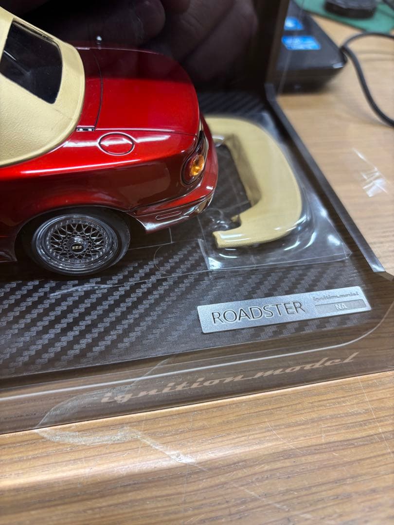 イグニッションモデル1/18 ユーノスロードスター