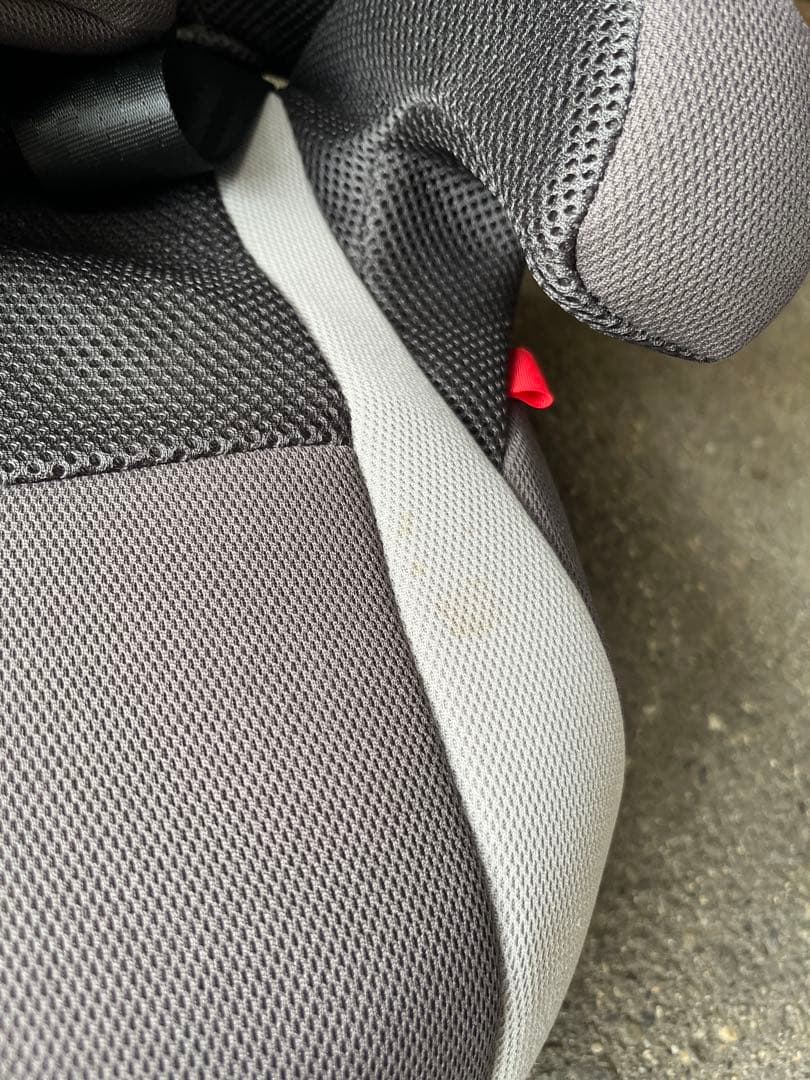 Combi ジョイトリップ エアスルー GLチャイルドシート　ジュニアシート②