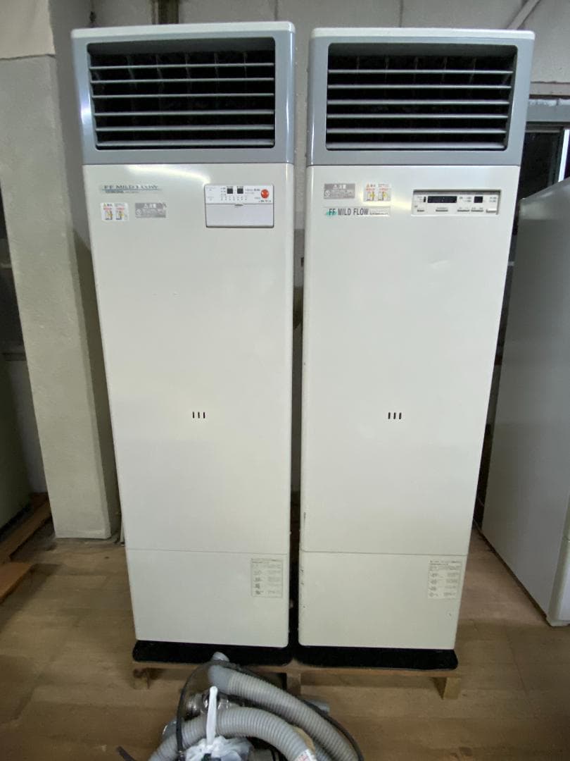 コロナ　業務用暖房機石油ストーブ２台＆灯油タンク Amazon | CORONA(コロナ) 石油ストーブ 【日本生産】 (木造6畳