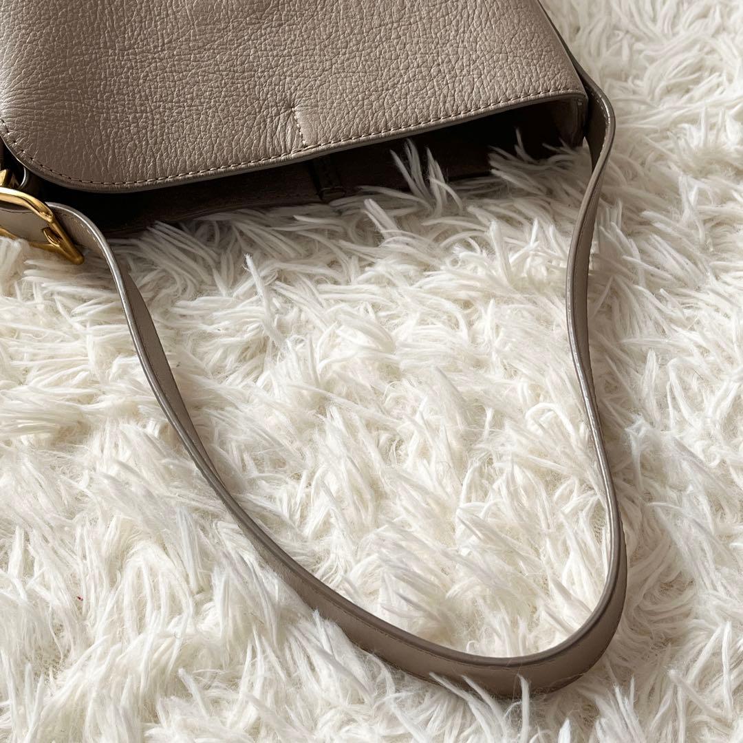 J&M DAVIDSON　クイバー バケット　ハンドバッグ　レザー　ベージュ