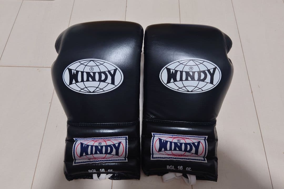 ＷＩＮＤＹ １６オンスグローブ　黒　紐式 WINDY 16オンスグローブ 黒 紐式 Windy ボクシンググローブ 黒