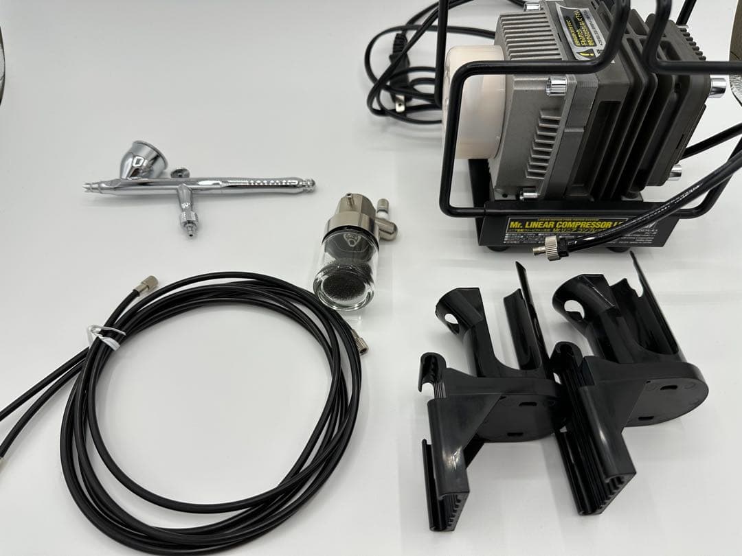 GSIクレオス Mr.リニアコンプレッサー L5/エアブラシセット Amazon.co.jp: GSIクレオス Mr.リニアコンプレッサー L5/LWAトリガー