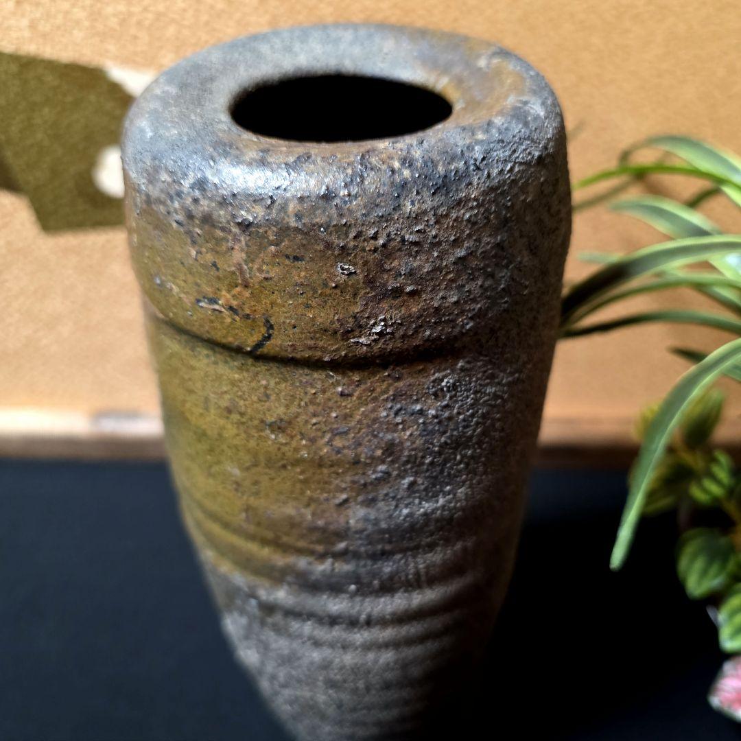 備前焼　伊勢崎 陽山　岡山県重要無形文化財保持者　花生　花瓶