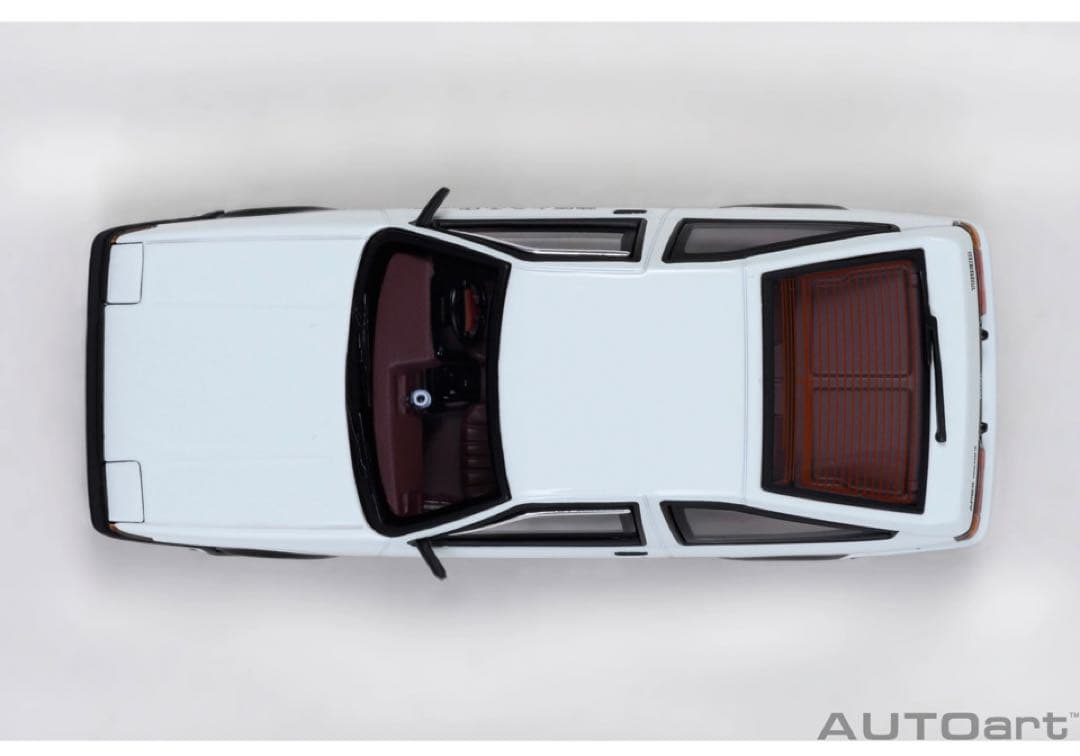 AUTO art頭文字D トレノAE86 1/64　豆腐パーツ付属