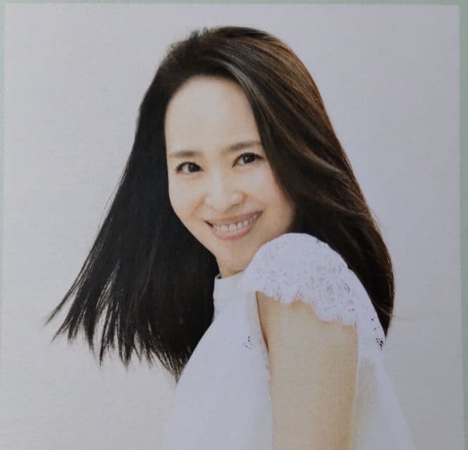 松田聖子さん着用レースブラウス 赤いスイートピー 松田聖子着用ジル