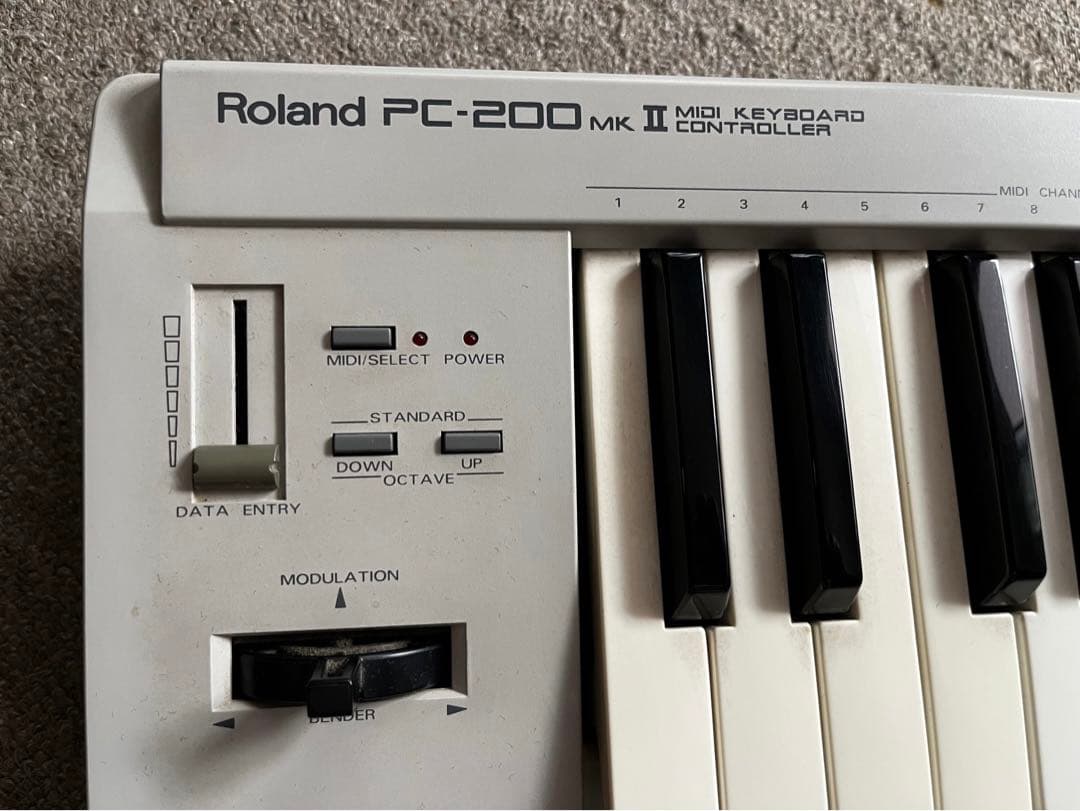 Roland MIDIキーボード PC200 ソフトケース付