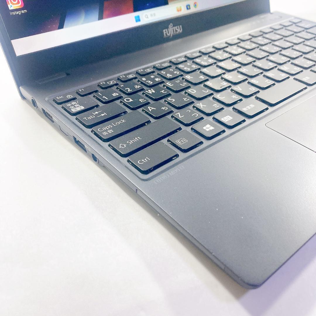 w105✨美品/超軽量 /Office付/事務作業に快適！✨すぐ使えるノート