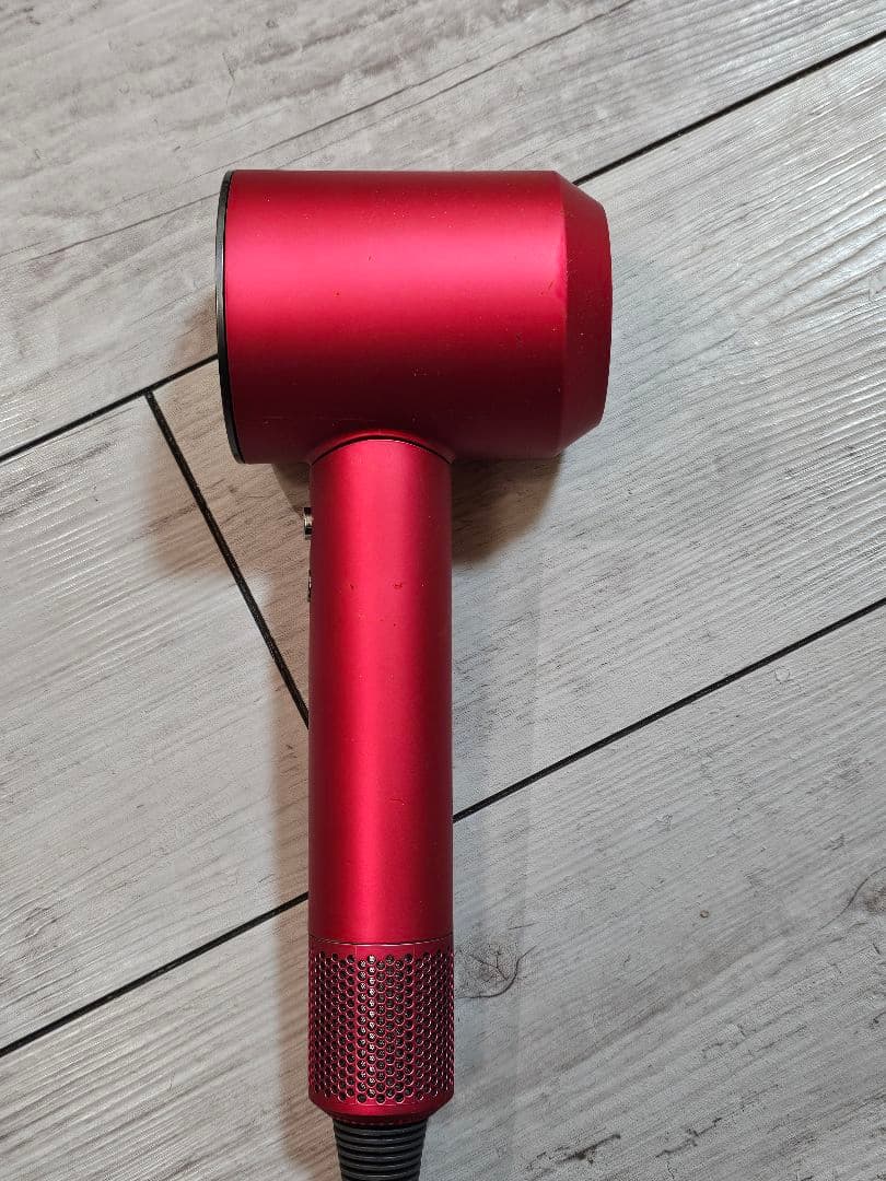 圧倒的最安　保証付　ダイソン　メンテナンス済　dyson hd08　激レアレッド