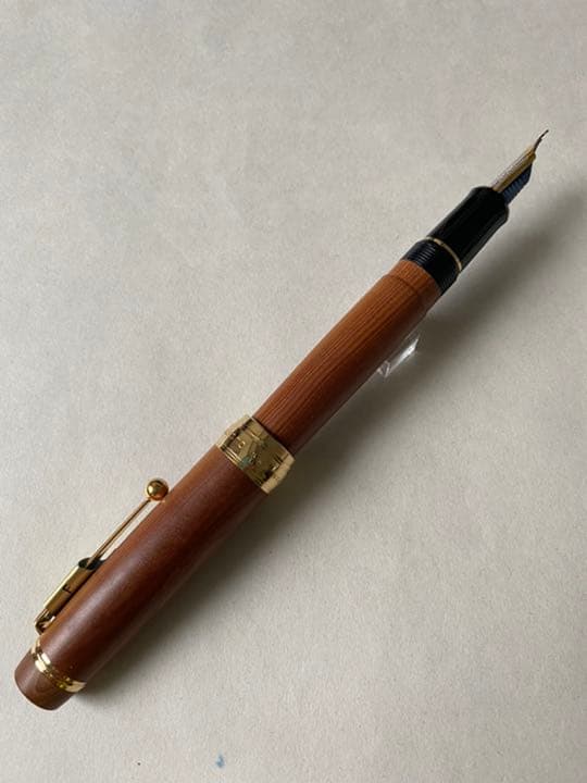 PILOT CUSTOM 一位の木 万年筆 字幅F