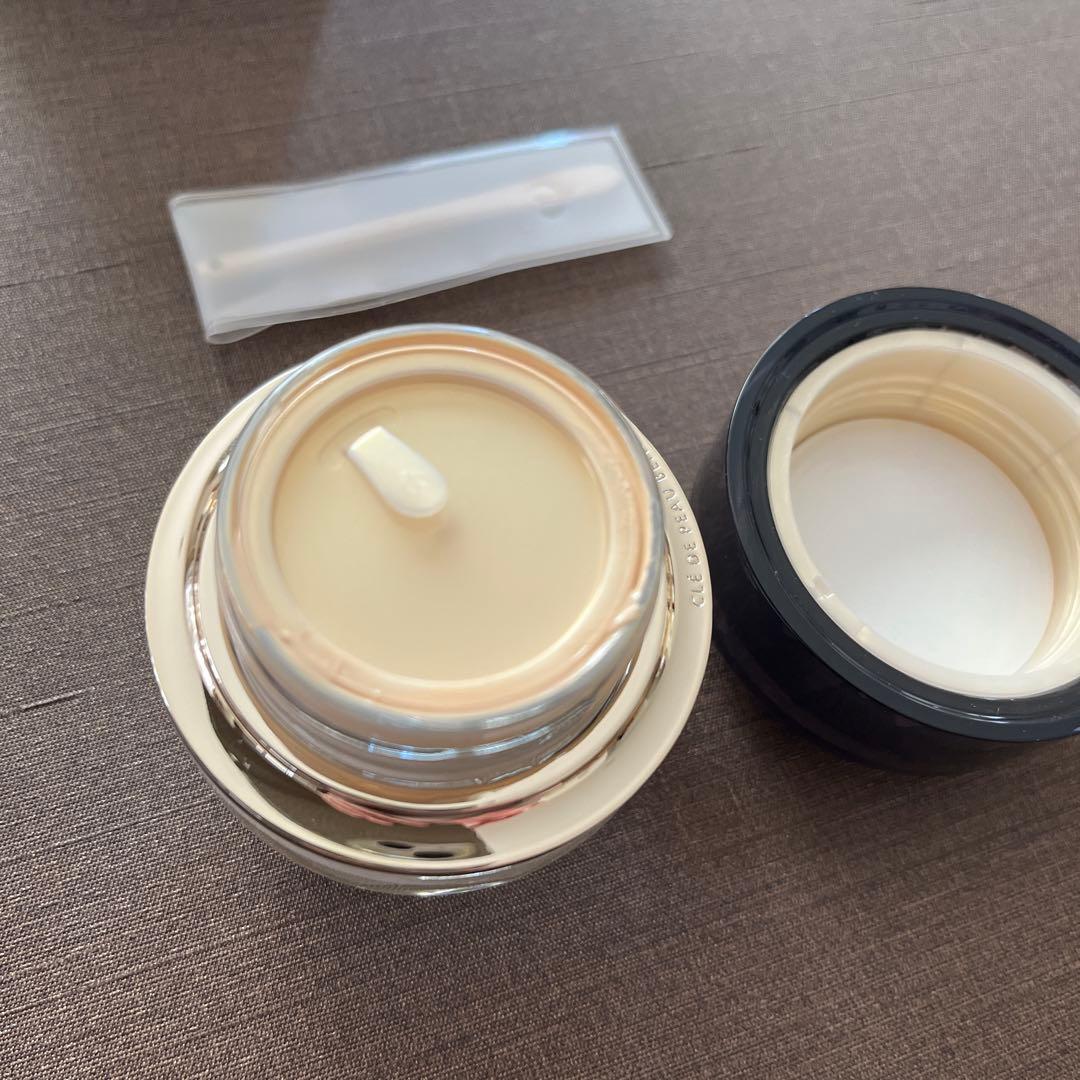 クレドポーボーテ ルフォンドゥタンn ファンデーション　オークル10