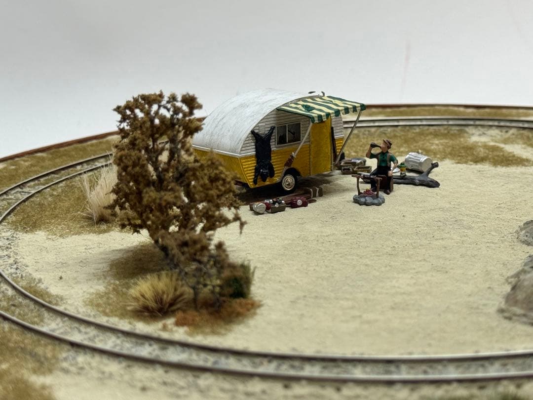 K*T様 「町外れのソロキャンパー」ジオラマ