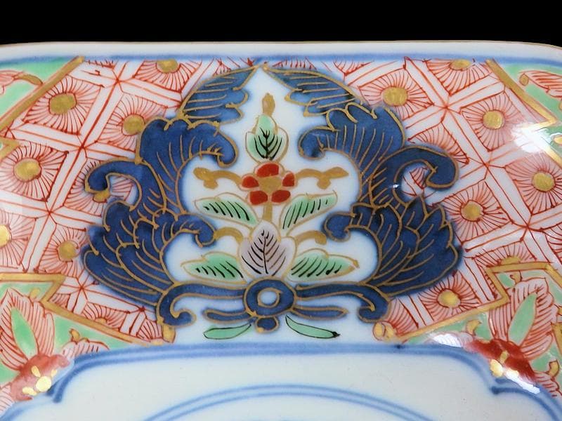 大聖寺古伊万里 菊花四方襷紋に獅子の図 四方角向付 E508AS-CRw - メルカリ