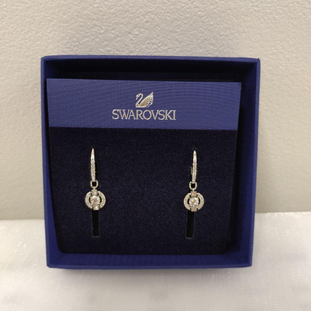 Swarovski Sparkling Dance Round ピアス スワロフスキー ピアス