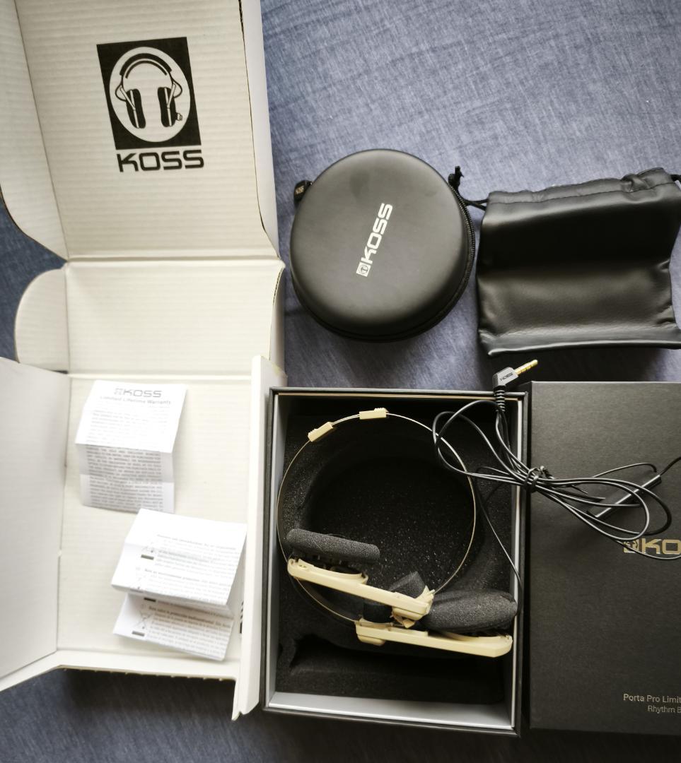 限定色 KOSS porta pro ヘッドフォン 収納ケース付き