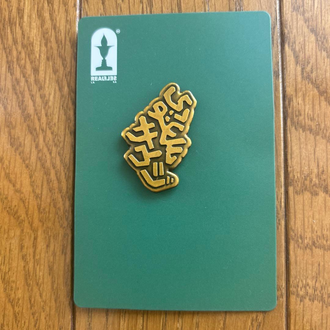 サウジアラビア ピンバッジ　ゴールド サウジアラビア ピンバッジ 万博 レア ゴールド シルバー 金銀 パビリオン