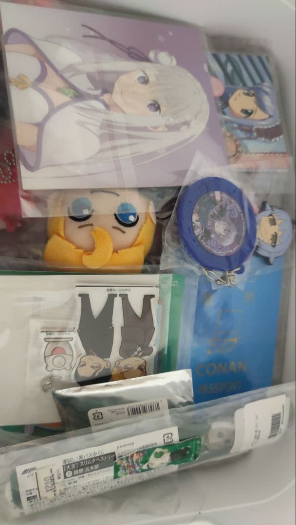 アニメグッズ　大量まとめ売り1000点以上