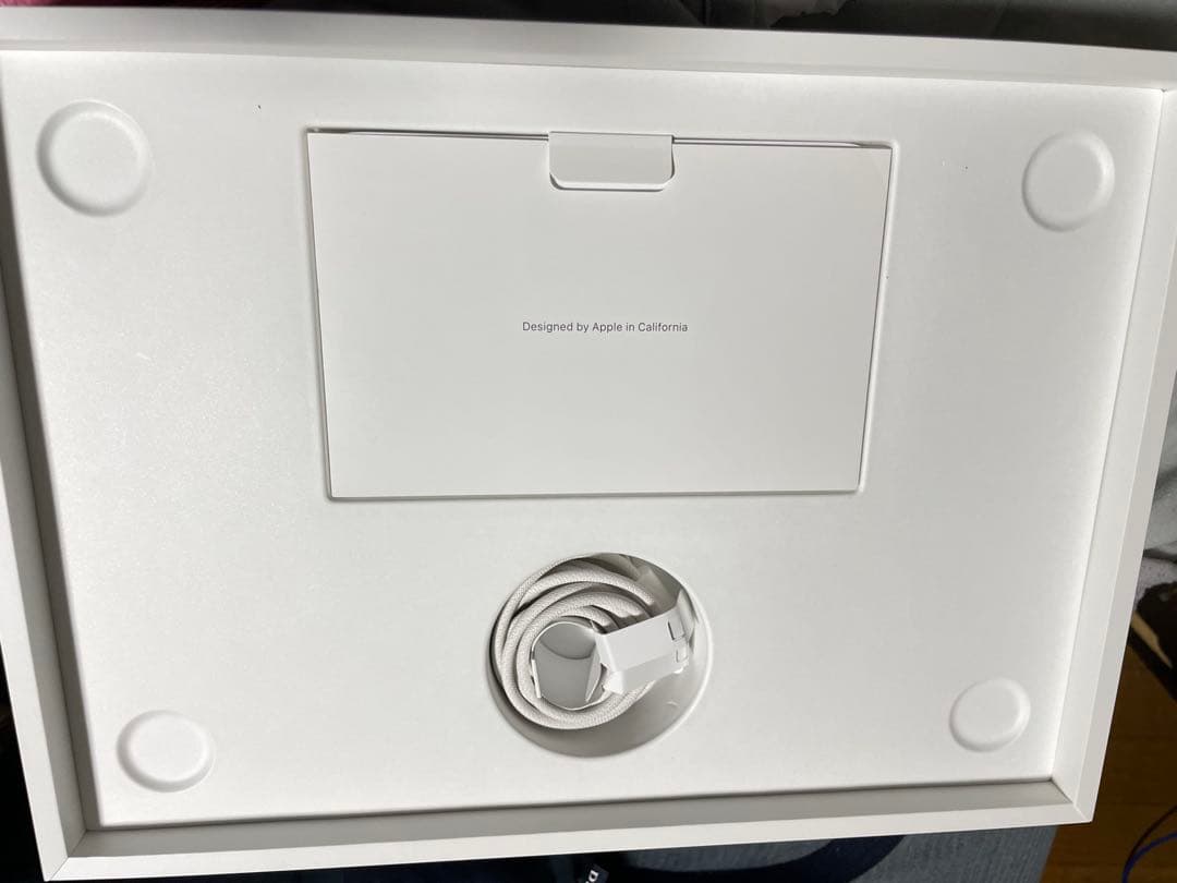 MacBook Air M2 13.6inch スターライト 極美品　5月購入