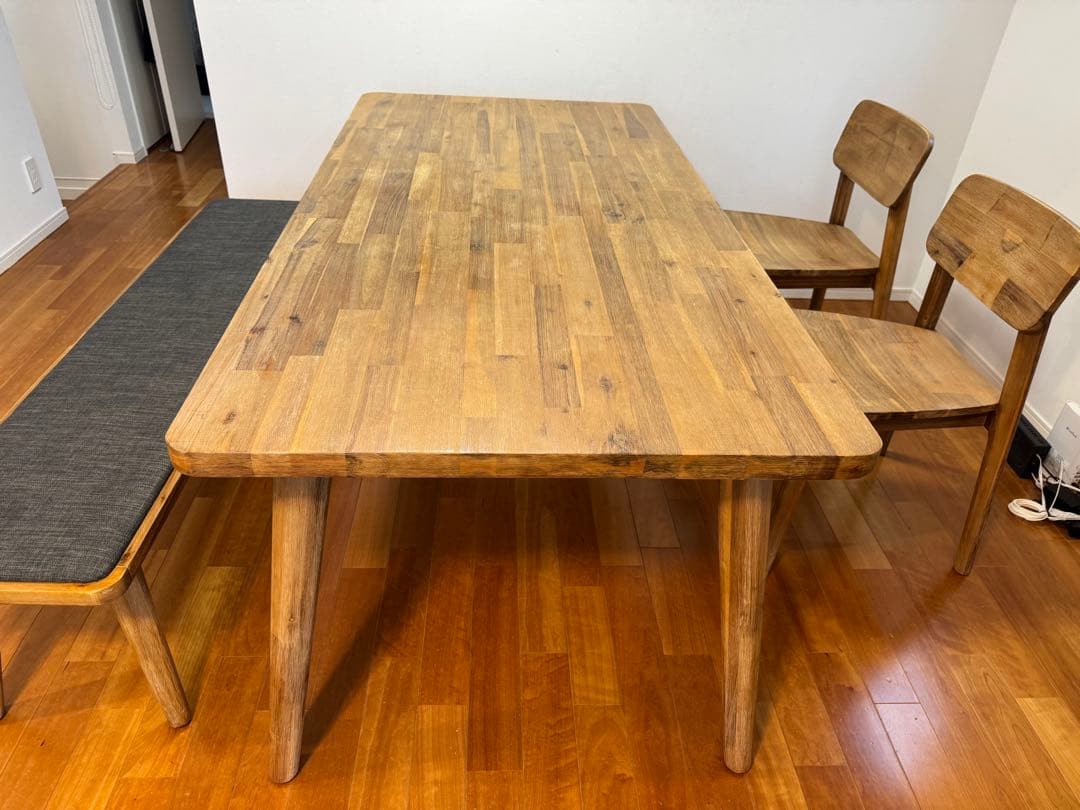 ゆー　テーブル