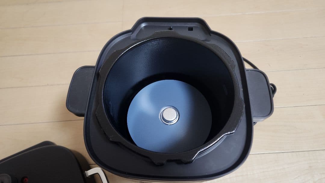 アイリスオーヤマ 電気圧力鍋 3.0L 型番PMPC-REMA3