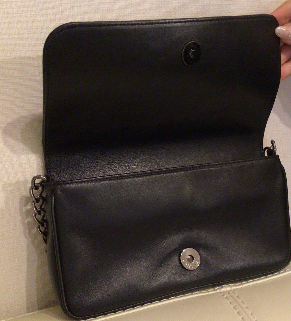 シャネル　カメリア　パーティーバッグ　チェーンウォレット　黒　アクセサリーポーチ