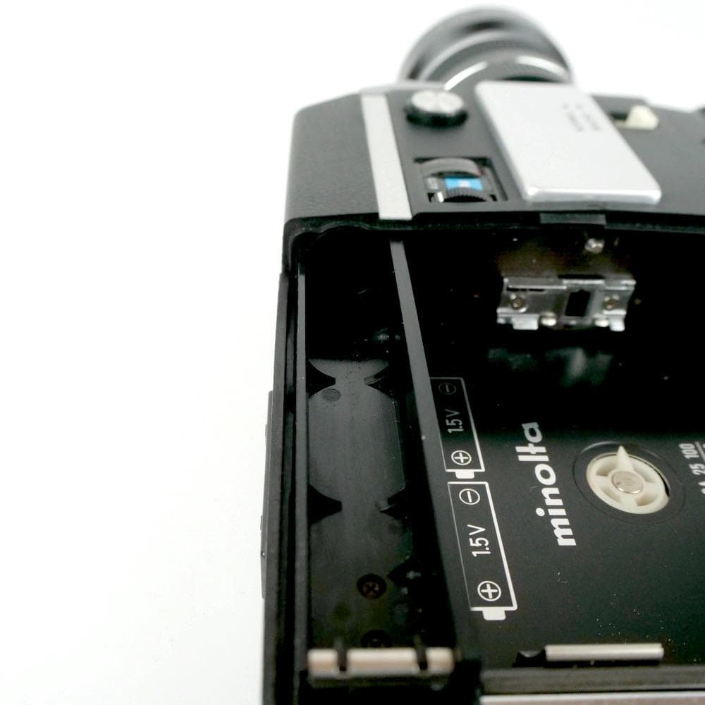 8mmカメラ ミノルタ XL-400 希少品 アンティーク 通電動作OK