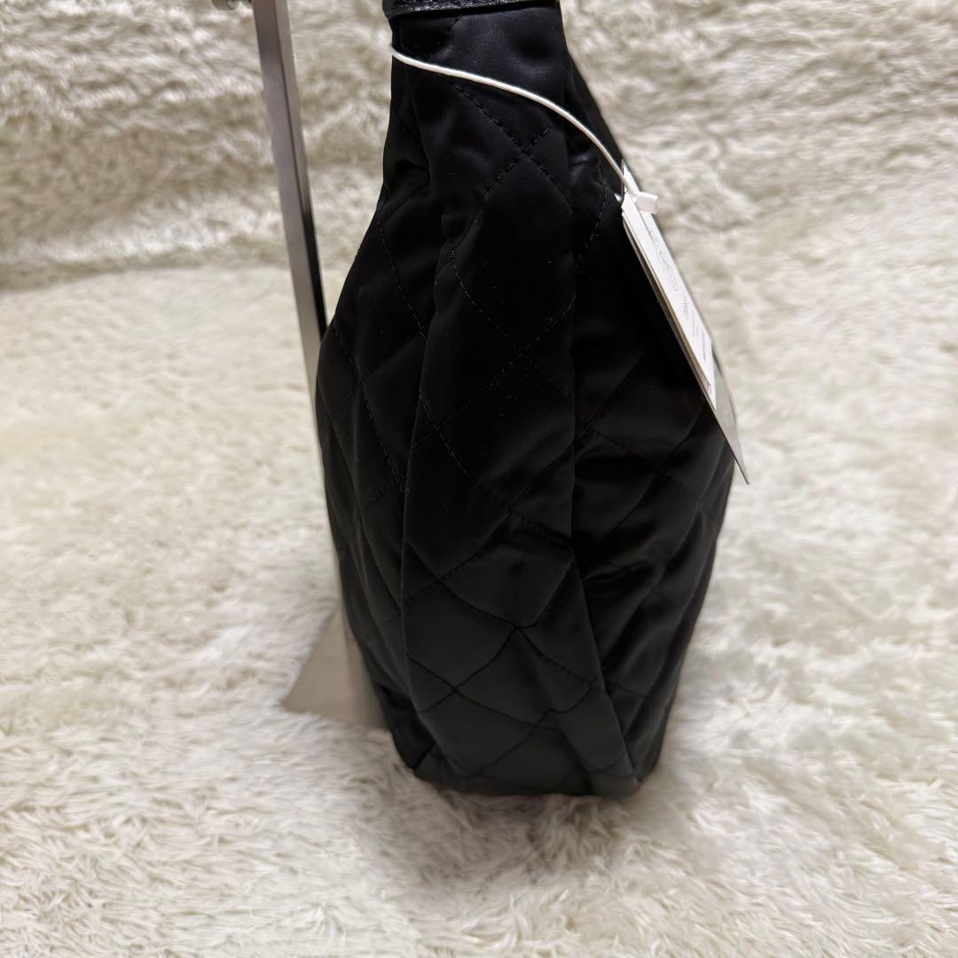 新品タグ付き✨ラシット　キルティングラウンドビッグショルダーバッグ　黒　肩掛け